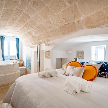 Apulia Charming Suites - Casa Lonfo Suite Sole Monopoli Exterior photo