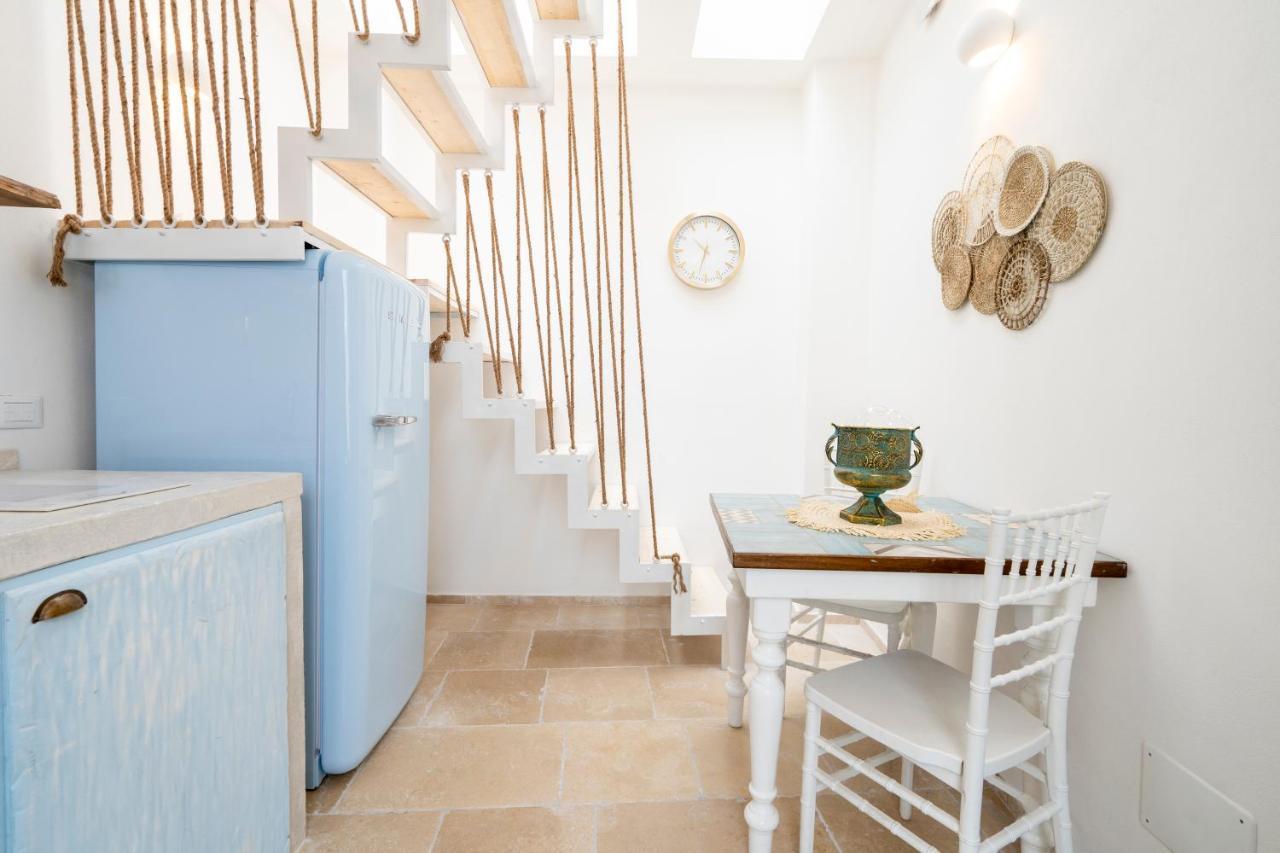 Apulia Charming Suites - Casa Lonfo Suite Sole Monopoli Exterior photo
