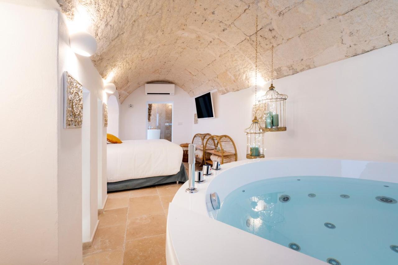 Apulia Charming Suites - Casa Lonfo Suite Sole Monopoli Exterior photo